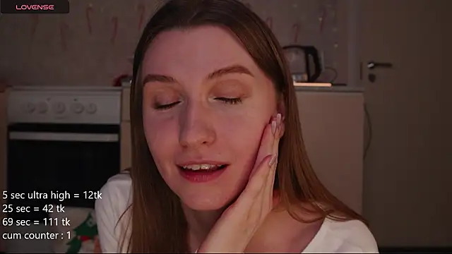 Snapshot of your_jane chatting on January 3, 2025, 7:49 am your jane online show from January 3, 2025, 7:49 am