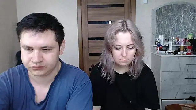 Kristy-Max online show from March 23, 2025, 4:38 am