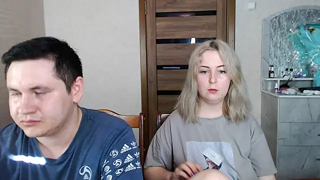 Kristy-Max online show from March 19, 2025, 6:03 am