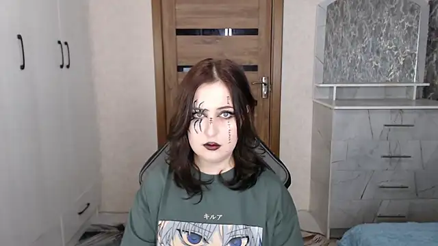 Kristy-Max online show from October 30, 2025, 8:39 pm