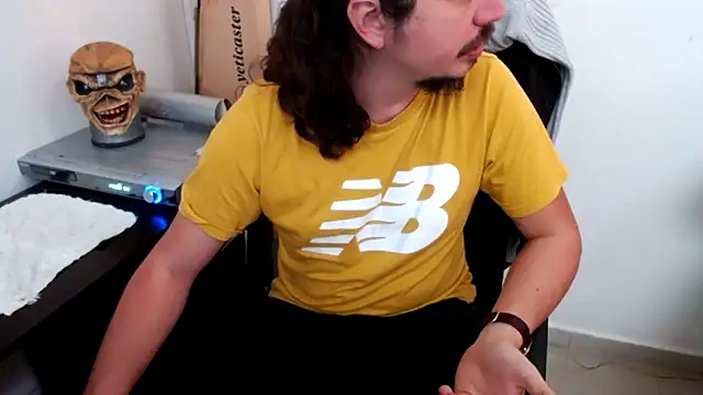 webothtwo online show from December 7, 2024, 3:58 pm