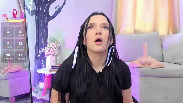 Snapshot of _EmilyJireh_ chatting on January 6, 2026, 4:55 pm EmilyJireh online show from January 6, 2026, 4:55 pm