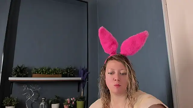 JesiaFoxi online show from October 16, 2025, 11:18 am