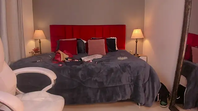 Giovanna oliveira online show from July 26, 2026, 6:09 am