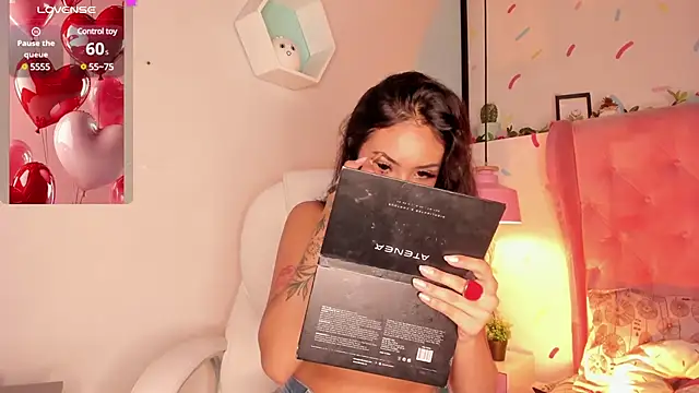 Giovanna oliveira online show from February 20, 2025, 4:28 am