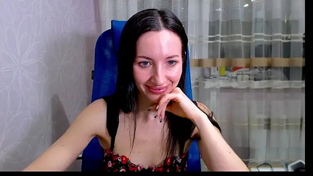 Snapshot of RailyMellow chatting on February 9, 2025, 7:09 pm RailyMellow online show from February 9, 2025, 7:09 pm
