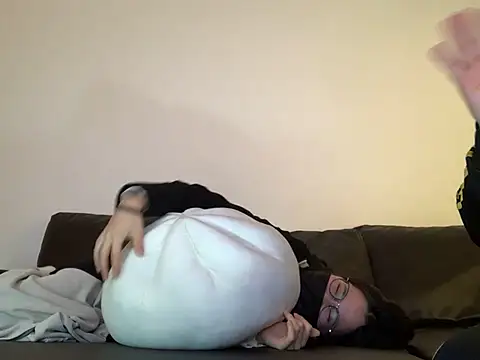 Snapshot of Angels1-2-3-4-5 chatting on January 12, 2025, 8:36 am Angels1-2-3-4-5 online show from January 12, 2025, 8:36 am