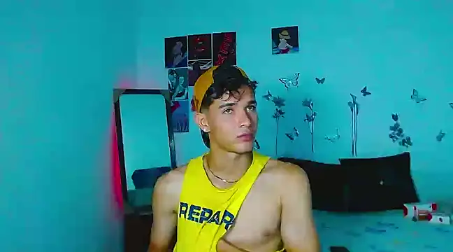 Snapshot of cristofer_988 chatting on February 19, 2025, 1:40 am cristofer 988 online show from February 19, 2025, 1:40 am