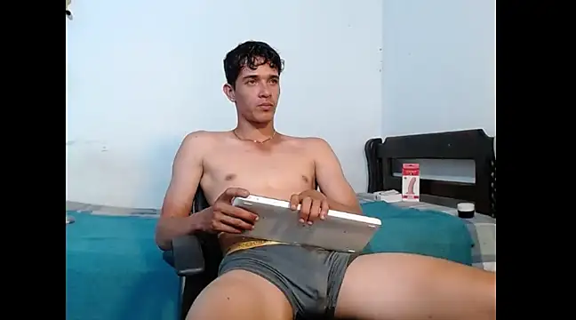 Snapshot of cristofer_988 chatting on January 28, 2025, 5:11 am cristofer 988 online show from January 28, 2025, 5:11 am