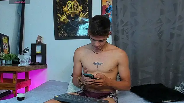 Snapshot of cristofer_988 chatting on September 12, 2025, 2:44 am cristofer 988 online show from September 12, 2025, 2:44 am