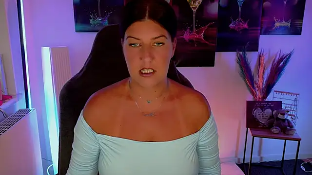 NatiLove35 online show from September 25, 2025, 4:46 pm