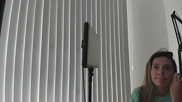 atenea erotic online show from November 12, 2025, 8:34 pm