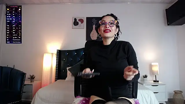 paulinabarnett- online show from February 13, 2025, 12:32 pm