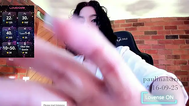 paulinabarnett- online show from September 17, 2025, 3:30 am