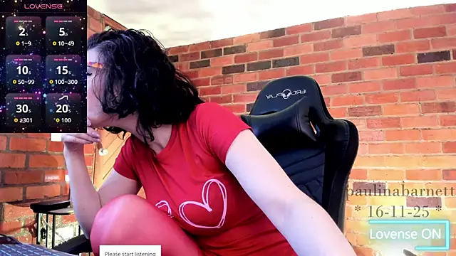 paulinabarnett- online show from November 17, 2025, 4:38 am