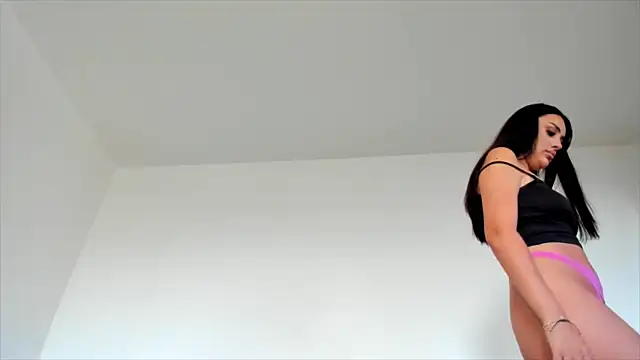 hornyemma   online show from September 17, 2025, 8:49 am