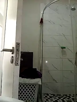 Cocowett online show from September 13, 2025, 11:43 am