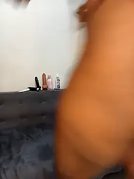 Cocowett online show from March 18, 2025, 2:51 am