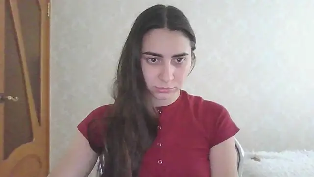 Snapshot of Kashtanka_ chatting on July 1, 2026, 6:47 am Kashtanka online show from July 1, 2026, 6:47 am