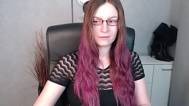 Snapshot of emmaxDelight chatting on February 13, 2025, 6:41 am emmaxDelight online show from February 13, 2025, 6:41 am