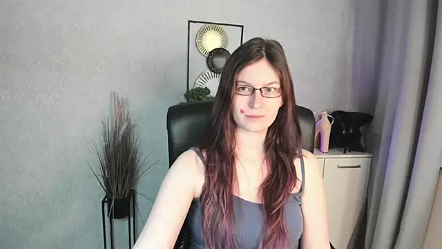 Snapshot of emmaxDelight chatting on May 6, 2026, 5:22 am emmaxDelight online show from May 6, 2026, 5:22 am