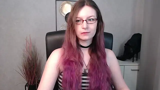 Snapshot of emmaxDelight chatting on March 22, 2025, 7:36 am emmaxDelight online show from March 22, 2025, 7:36 am