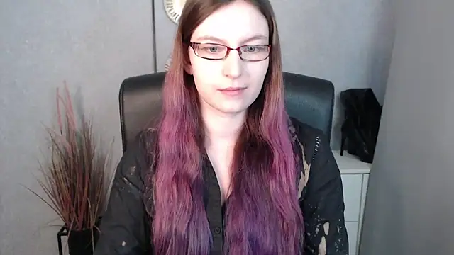 Snapshot of emmaxDelight chatting on February 19, 2025, 10:12 am emmaxDelight online show from February 19, 2025, 10:12 am