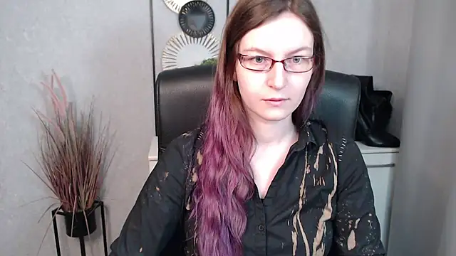 Snapshot of emmaxDelight chatting on February 25, 2025, 9:31 am emmaxDelight online show from February 25, 2025, 9:31 am