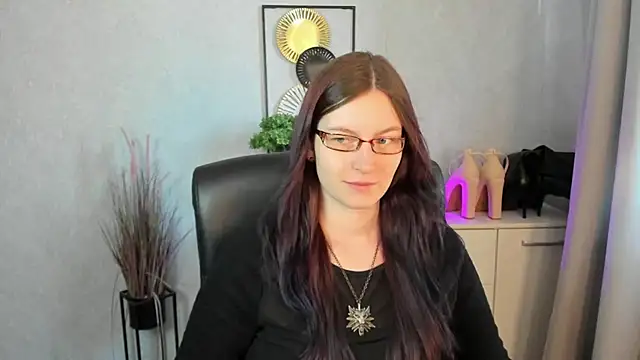emmaxDelight online show from July 16, 2026, 5:26 am
