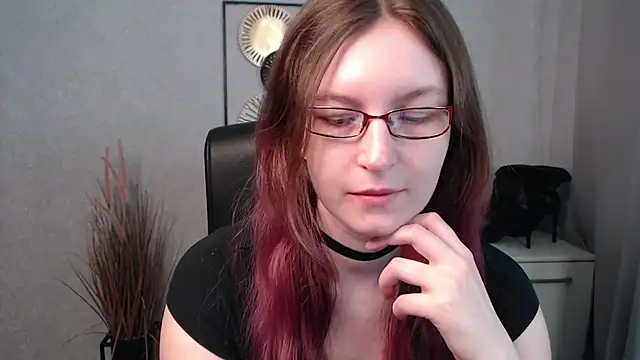 Snapshot of emmaxDelight chatting on March 18, 2025, 6:39 am emmaxDelight online show from March 18, 2025, 6:39 am