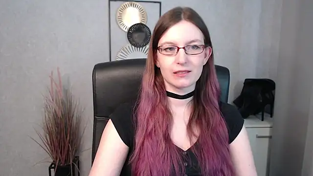 Snapshot of emmaxDelight chatting on March 21, 2025, 10:17 am emmaxDelight online show from March 21, 2025, 10:17 am