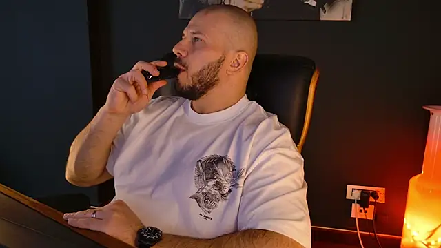 AngeloEric online show from February 11, 2026, 11:32 am