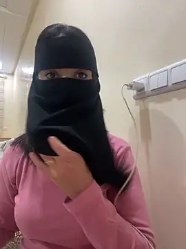 jijijoudia online show from October 31, 2025, 11:55 pm