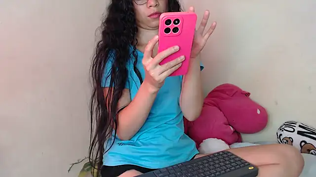 Gianna cute  online show from October 6, 2025, 12:34 am