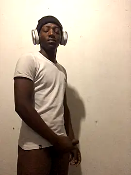 thekidrose online show from November 29, 2025, 7:52 am