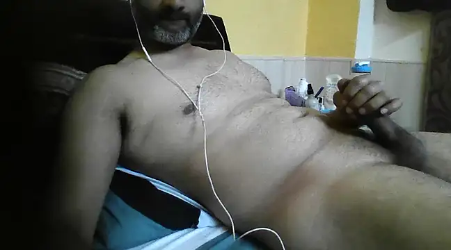 urbrownbunny online show from March 22, 2025, 6:33 am