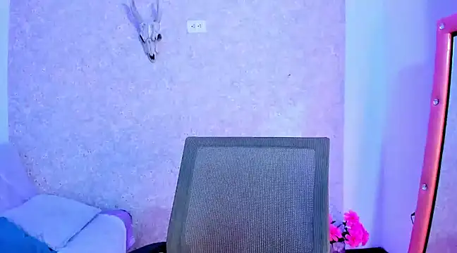 Snapshot of AliciaChelios chatting on December 31, 2024, 5:11 am AliciaChelios online show from December 31, 2024, 5:11 am