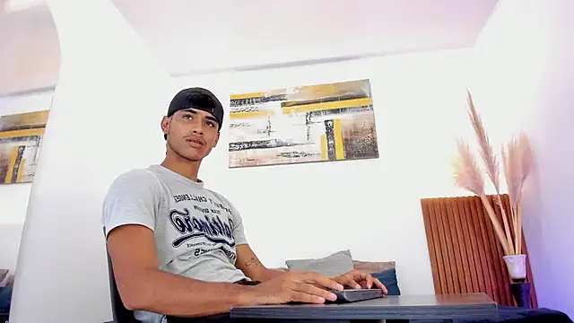 zander 2120 online show from November 14, 2025, 1:26 pm