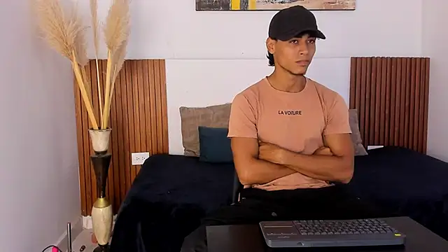 zander 2120 online show from September 20, 2025, 1:16 pm