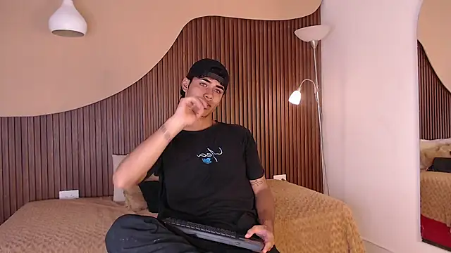 zander 2120 online show from February 27, 2025, 2:00 pm