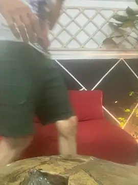 Snapshot of laye19 chatting on November 2, 2025, 4:17 am laye19 online show from November 2, 2025, 4:17 am