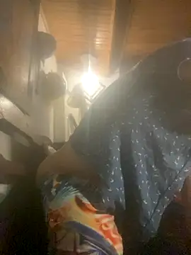 Snapshot of laye19 chatting on October 22, 2025, 4:23 am laye19 online show from October 22, 2025, 4:23 am