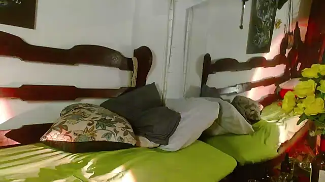 laye19 online show from April 3, 2026, 8:54 am