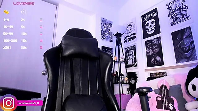 Lexyjoycce online show from February 21, 2026, 9:06 pm