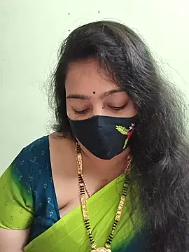 Snapshot of neelu-hoty chatting on December 15, 2025, 2:45 pm neelu-hoty online show from December 15, 2025, 2:45 pm