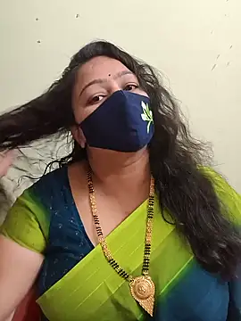 neelu-hoty online show from March 5, 2026, 5:20 pm