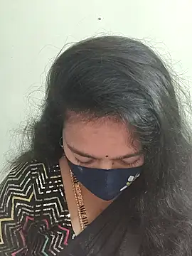 Snapshot of neelu-hoty chatting on December 5, 2025, 2:26 pm neelu-hoty online show from December 5, 2025, 2:26 pm