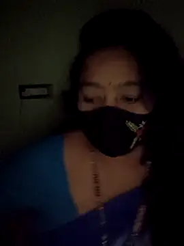 neelu-hoty online show from March 4, 2026, 8:00 am