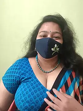 Snapshot of neelu-hoty chatting on May 17, 2026, 11:10 am neelu-hoty online show from May 17, 2026, 11:10 am