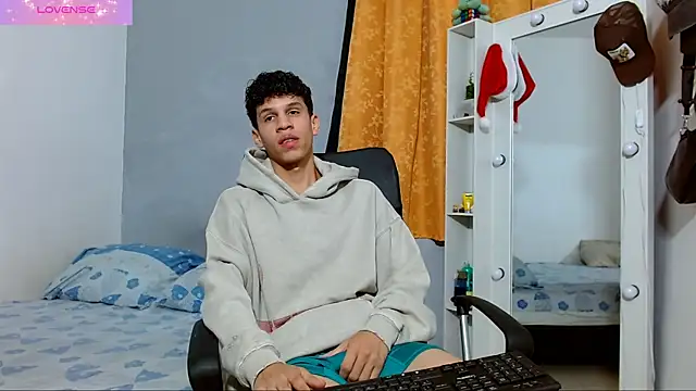 Snapshot of jeff_ross chatting on February 20, 2025, 10:26 pm jeff ross online show from February 20, 2025, 10:26 pm